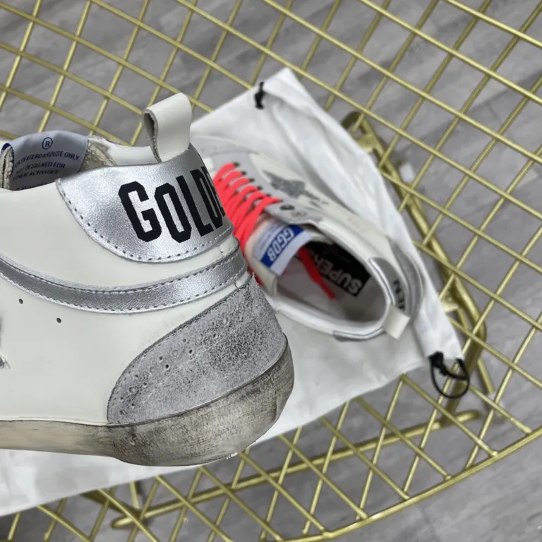 Golden Goose Shoe 